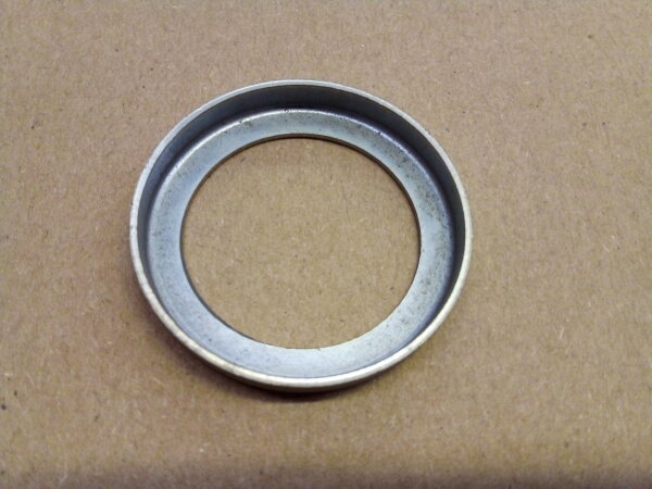 Ring zwischen Entlüfterdeckel und Ölabscheide für Lada 2101 - 2107 & Niva