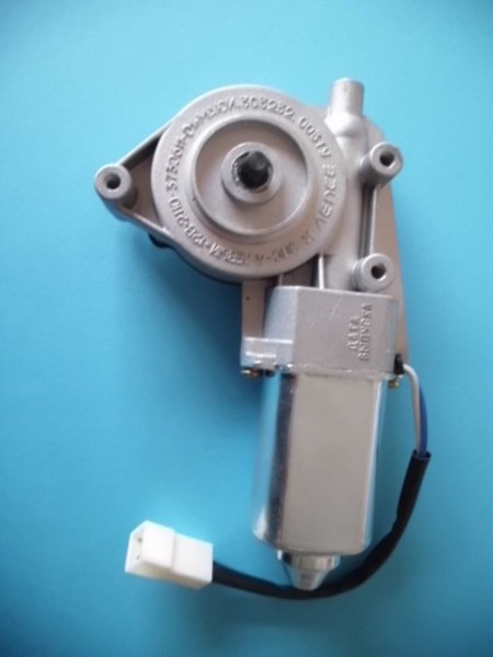 Fensterhebermotor vorn Li / hin Re