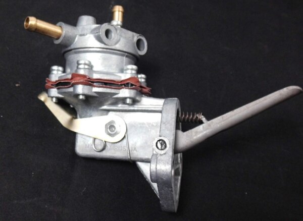 Benzinpumpe für Wolga GAZ - 21