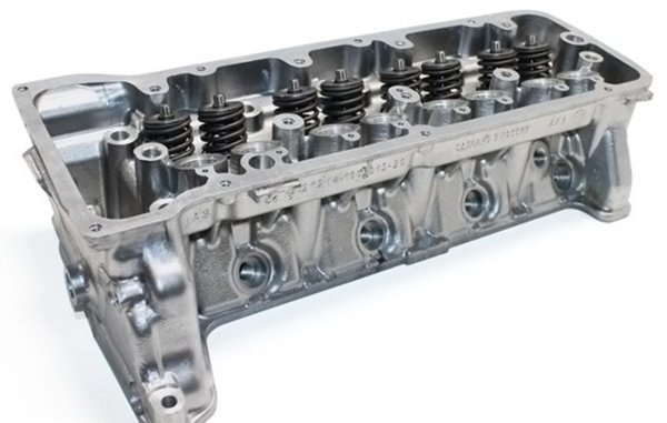 Zylinderkopf kompl. ohne Nockenwelle mit Ventilefür Lada Niva 1700 (ab Baujahr 2008)
