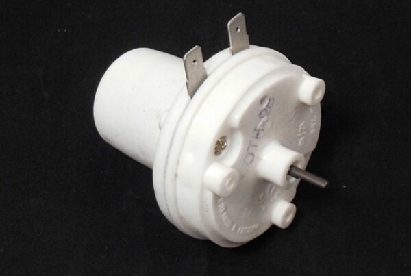 Motor von Scheibenwaschpumpe (lang) für Lada 2101 - 2107 und Niva 1600