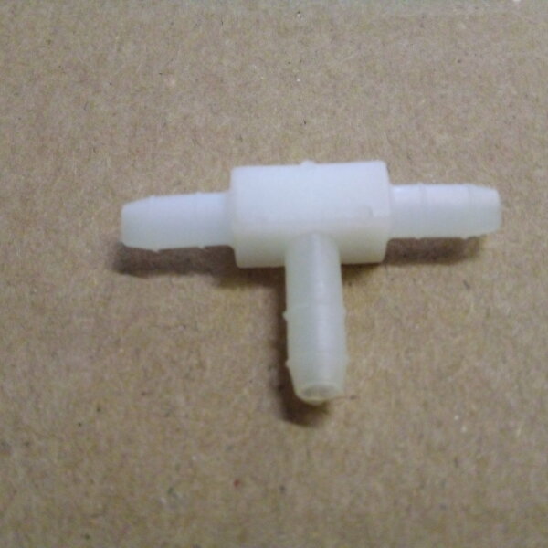 T - Stück / Verteiler für Waschdüse (= 2105-1127036)