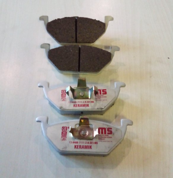 Bremsklotzsatz Keramik K86 für Audi A3 (8L1), Seat, Skoda, VW 13-0460-7111-2-K