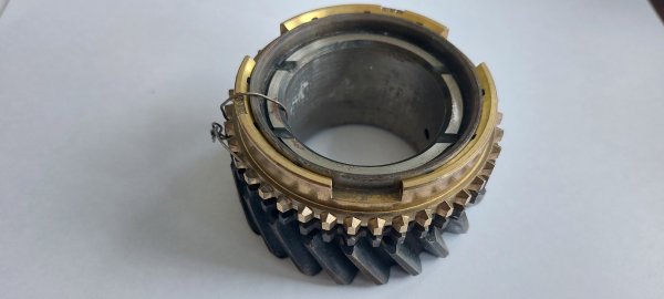 Zahnrad + Synchronring  Schaltgetriebe UAZ