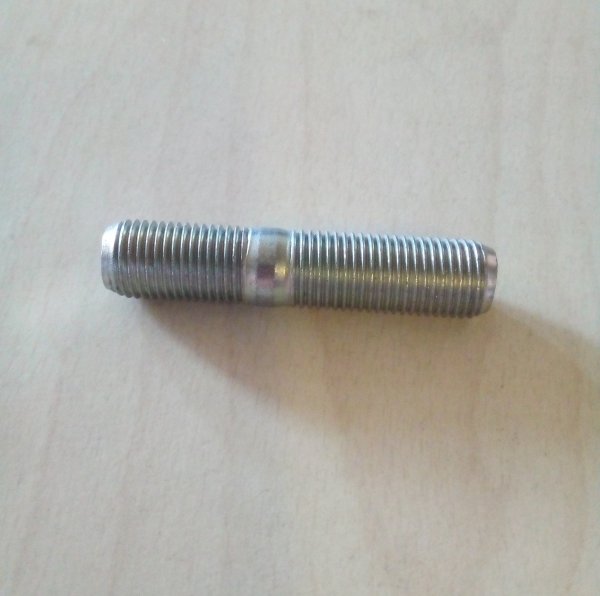 Stehbolzen (M 12 x 1,25 x 30)