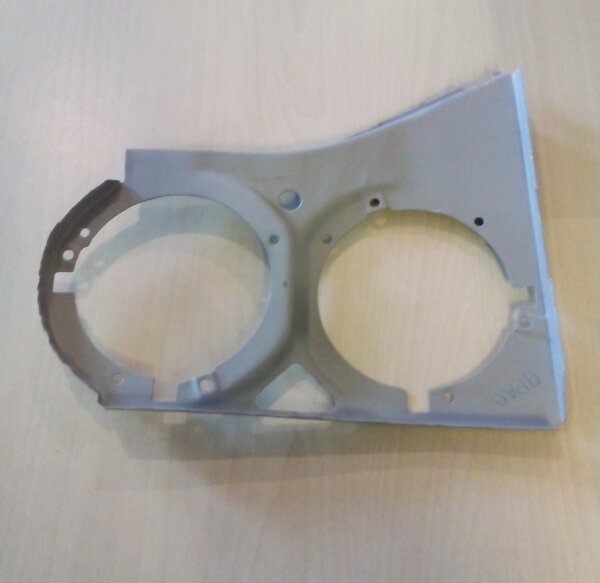 Lampenhalter rechts für Lada 2103 & 2106