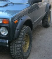Kotflügelverbreitungssatz Fenders (bis 7 cm breit) für Lada Niva 1700