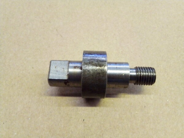 Bolzen (M 10) für Kettenrad von Kurbelwelle Lada 2101 - 2107 & Niva